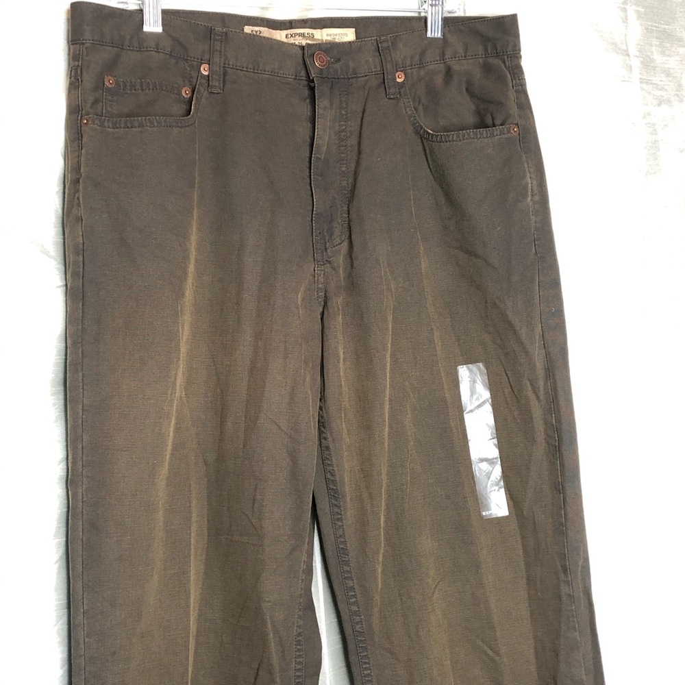 NWOT EXPRESS Jeans (Relaxed Fit)